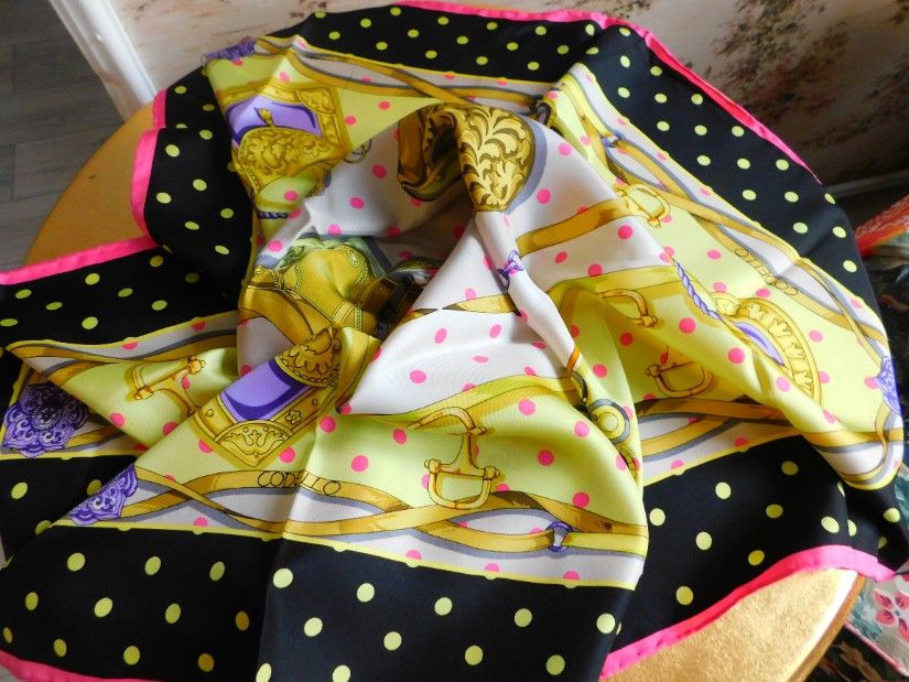Codello,  esarfa noua  matase naturala designer,  deosebita,
