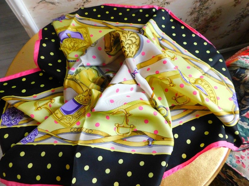 Codello,  esarfa noua  matase naturala designer,  deosebita,