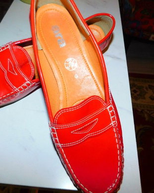 Brand ARA,  mocasini noi,  piele  naturala lacuita,  captusiti cu piele  , noi ,masura 42
