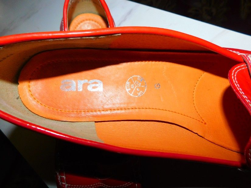 Brand ARA, mocasini noi, piele naturala lacuita, captusiti cu piele , noi ,masura 42
