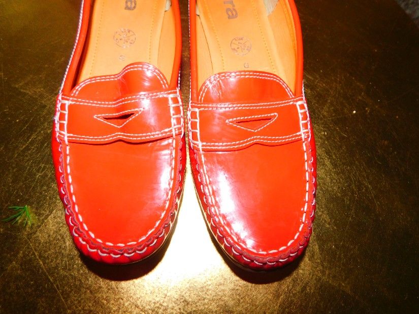Brand ARA, mocasini noi, piele naturala lacuita, captusiti cu piele , noi ,masura 42