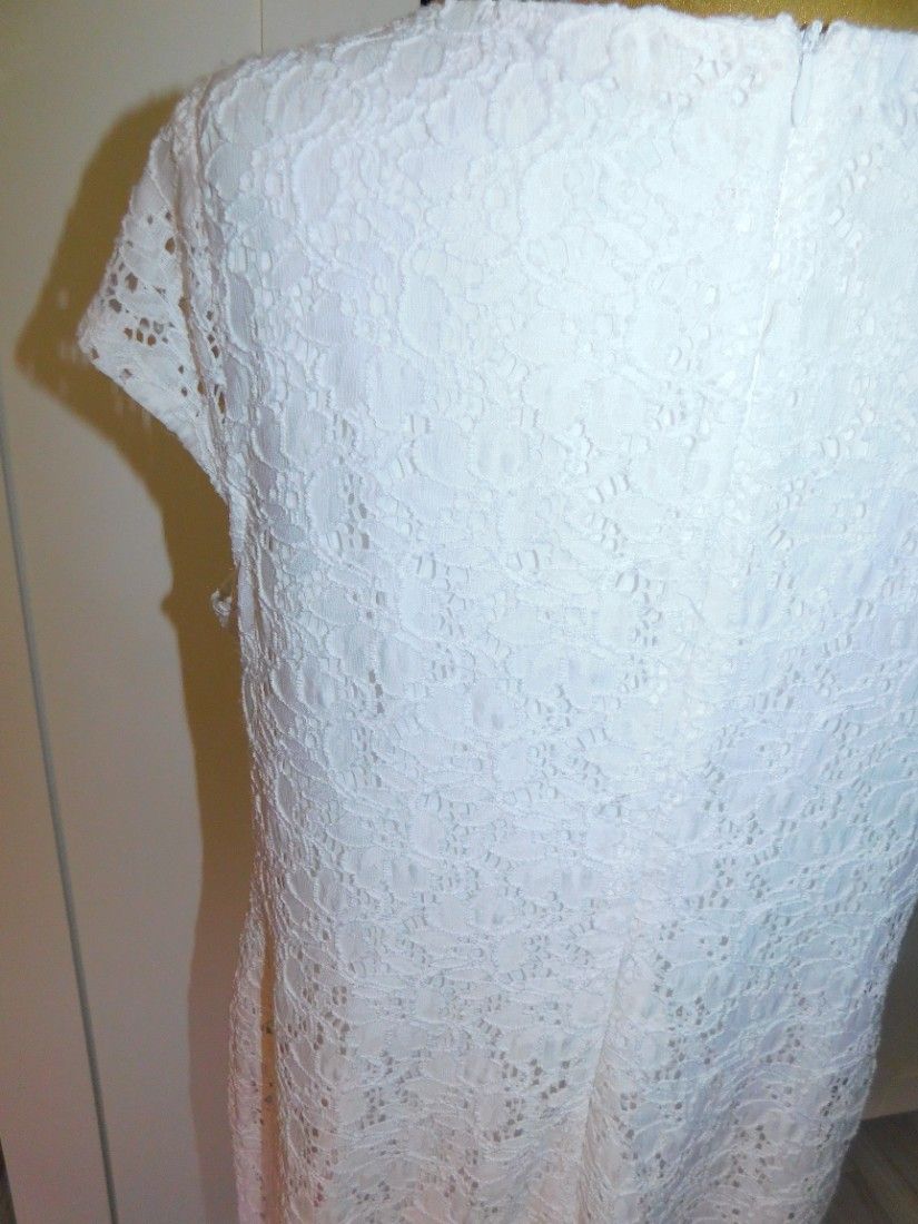Rochie dantela alba, Bexleys nr 48