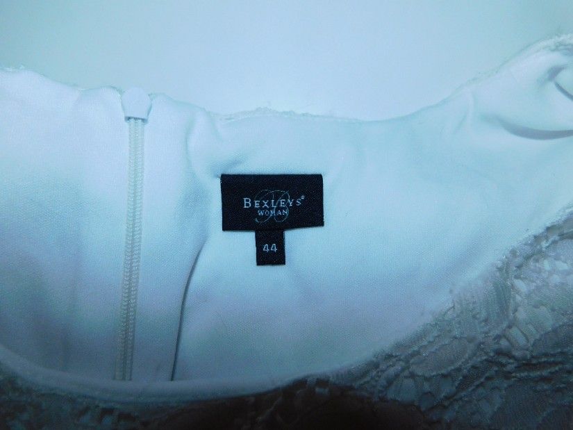 Rochie dantela alba, Bexleys nr 48
