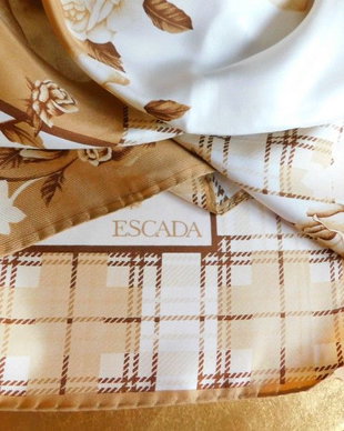 ESCADA  - esarfa noua matase  naturala  spectaculoasa 90- x 90 cm