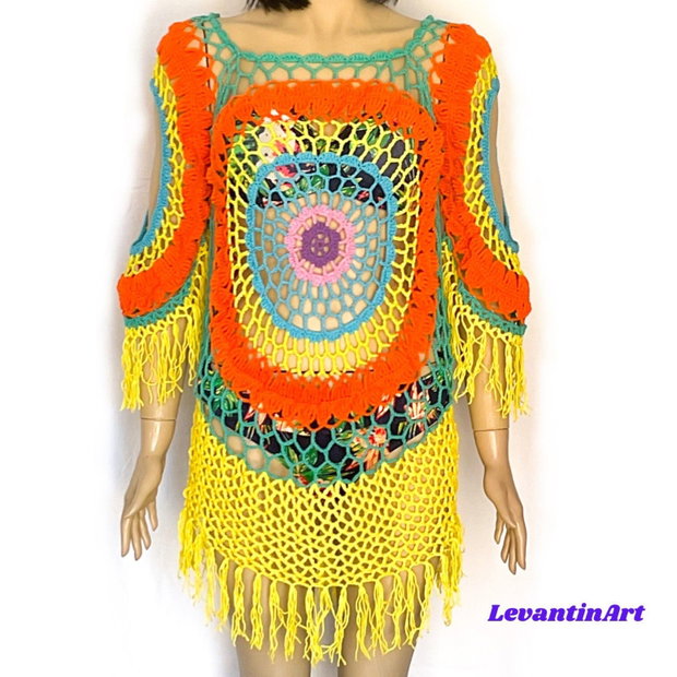 Rochie de plajă multicoloră croșetată manual, bikini cover up boho cu franjuri, tunică de vară handmade, mărime universală