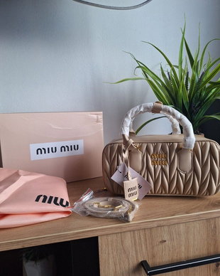 MIU MIU