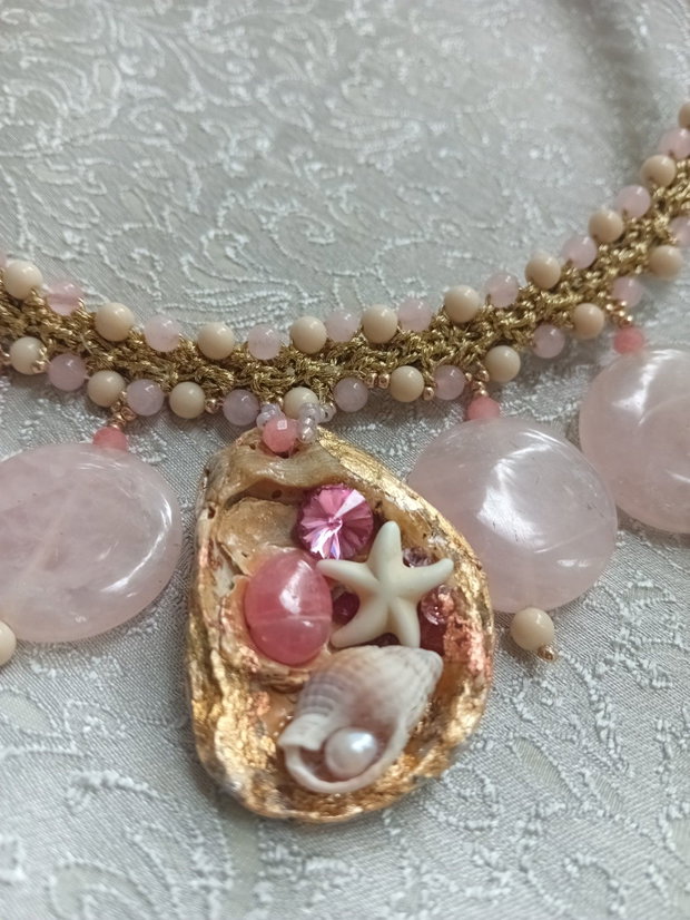 Colier quartz roz,agate,cristale swarovski,scoica natural