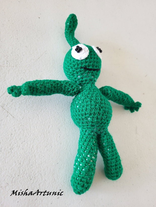 Martian crosetat - Jucarie