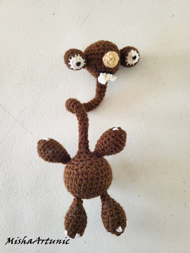 Sit crosetat - jucarie, accesoriu