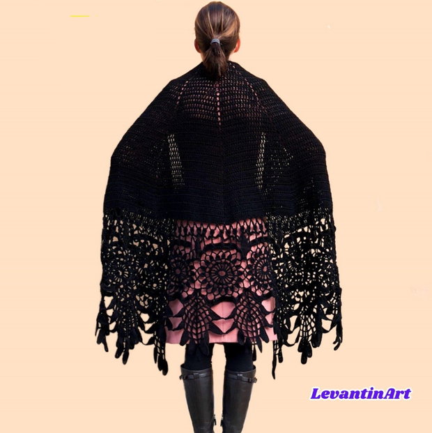Șal croșetat manual negru evantai / Șal elegant damă, semicerc, handmade