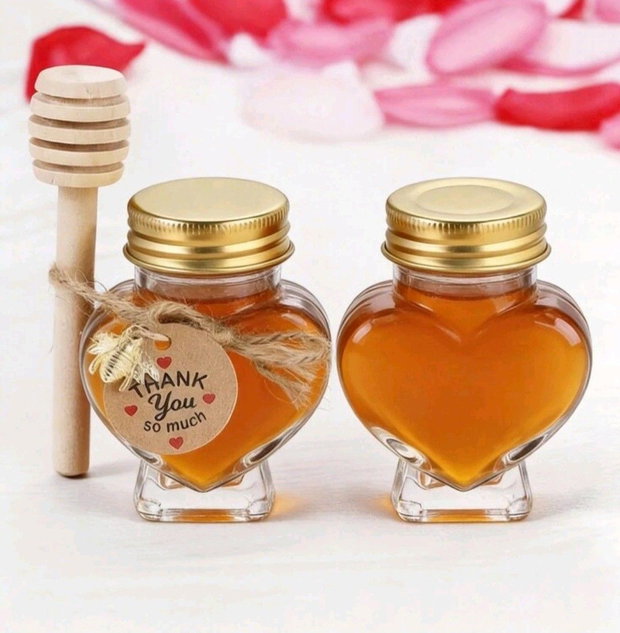 Mărturii nuntă cu miere naturală borcănașe personalizate handmade pentru invitați