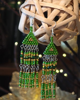 Cercei lungi verzi unicat din mărgele sticla Cehia și cristale Swarovski