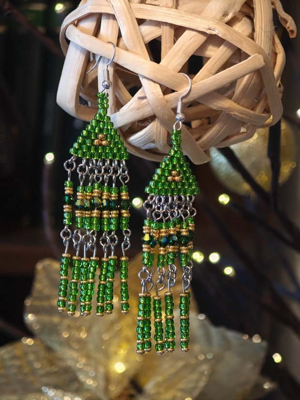 Cercei lungi verzi unicat din mărgele sticla Cehia și cristale Swarovski