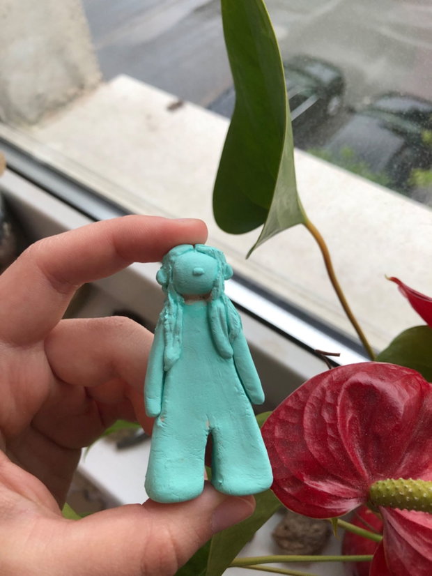 Figurină Mini Me Personalizată din lut