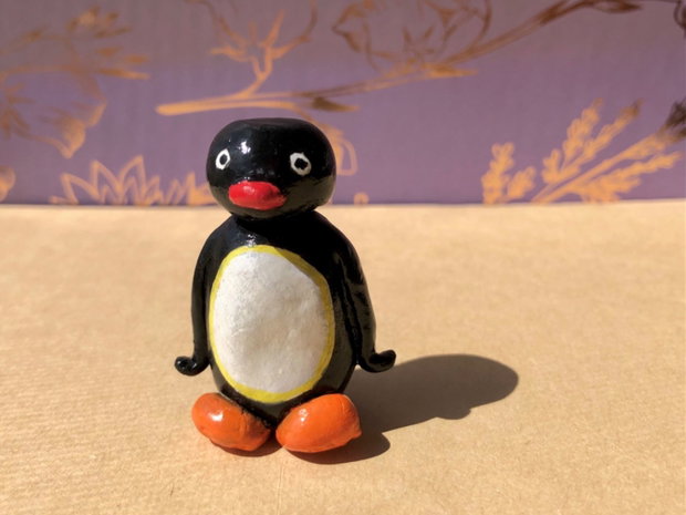 Figurină Pingu din lut