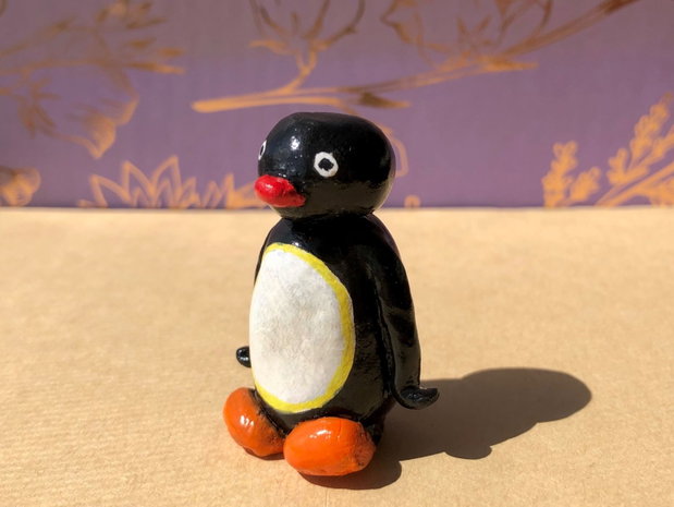 Figurină Pingu din lut