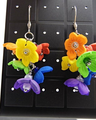 Cercei handmade lungi cu flori Curcubeu, inox, Cadou Femei (cod1449)