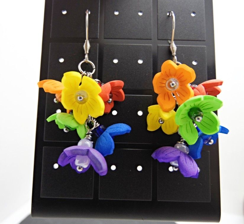 Cercei handmade lungi cu flori Curcubeu, inox, Cadou Femei (cod1449)