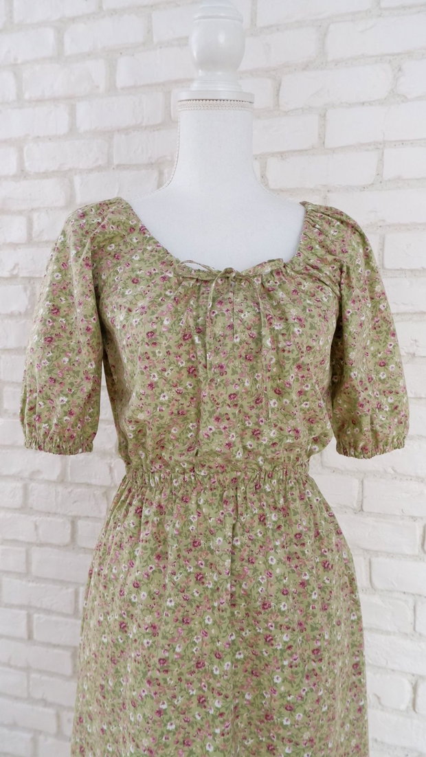 Rochie Panza Talie Elastica Vernil cu Flori Mici Mov