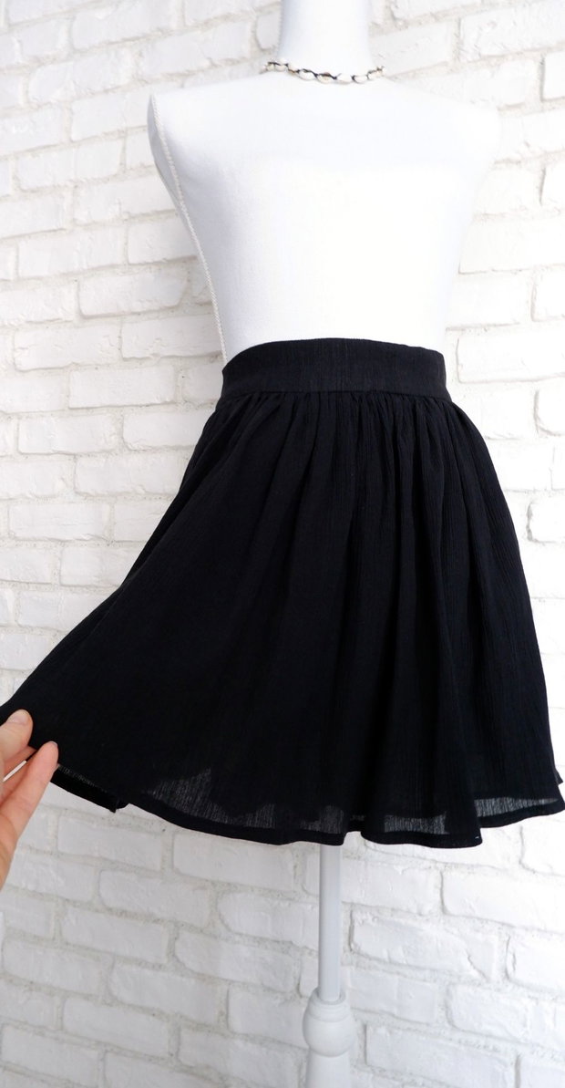 Fusta Incretita Panza Topita Neagra