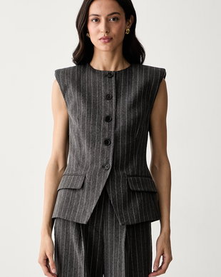 Karl Lagerfeld vestă pentru femei