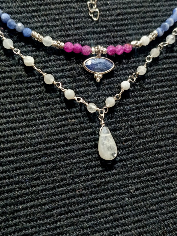 Colier argint Kianit rubin piatra lunii charm brioleta minimalist boho chic trendy