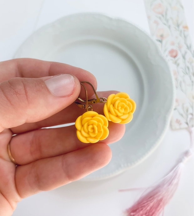 Cercei Yellow Roses