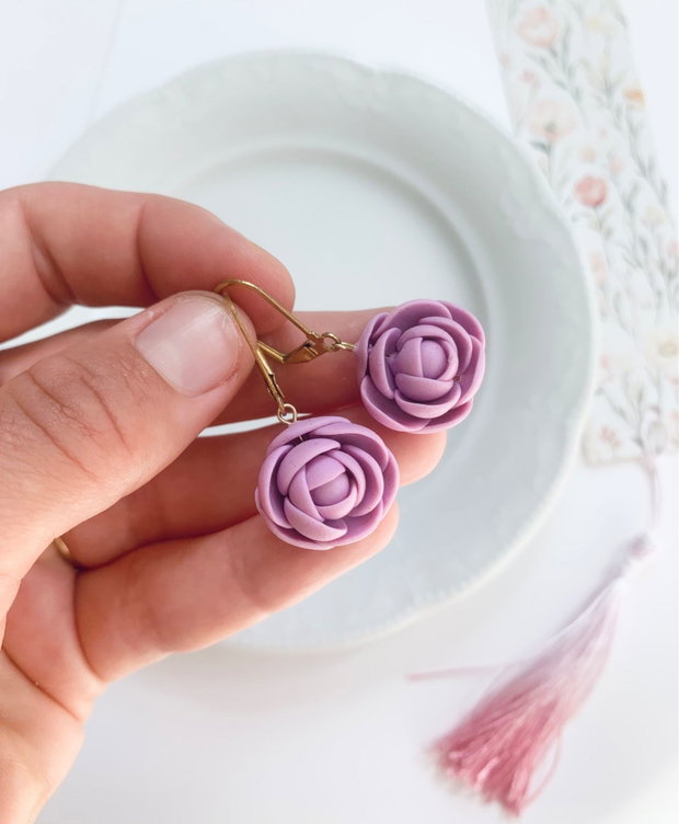 Cercei Purple roses