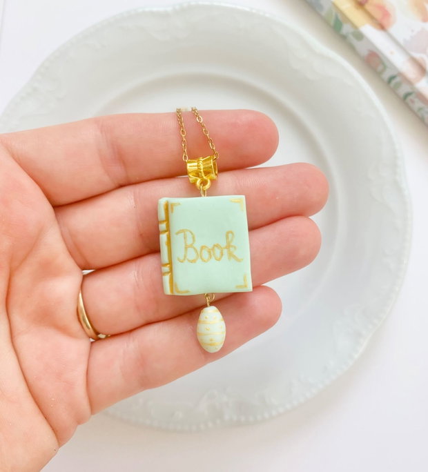 Colier Book