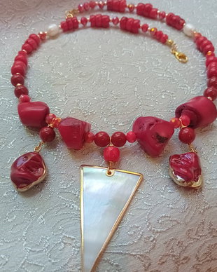 Colier coral,scoica,sidef,perle shell