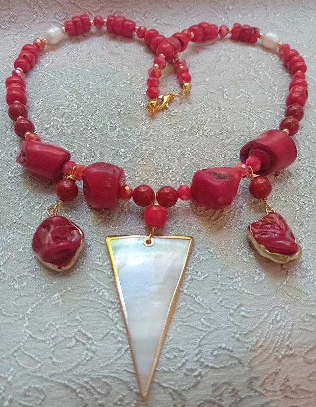 Colier coral,scoica,sidef,perle shell
