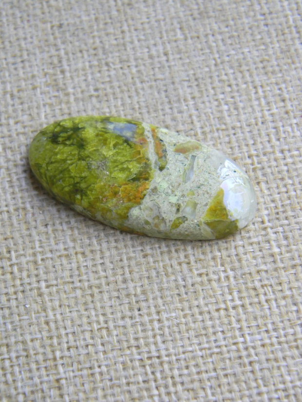 Caboson opal verde (C40B)