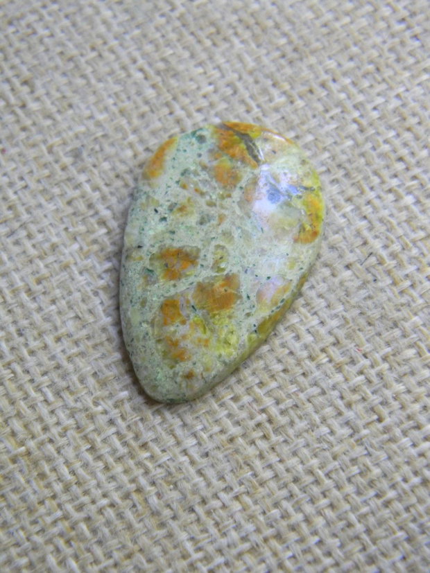 Caboson opal verde (C40B)