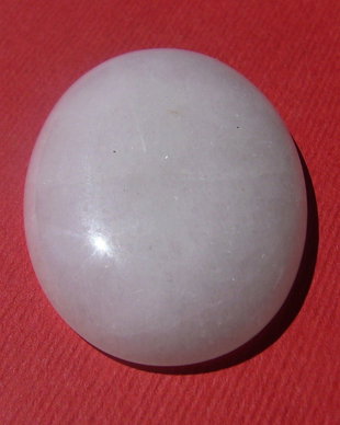 Jad alb cabochon aprox 40x30x7.5mm