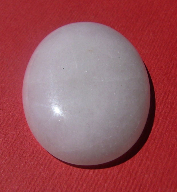 Jad alb cabochon aprox 40x30x7.5mm