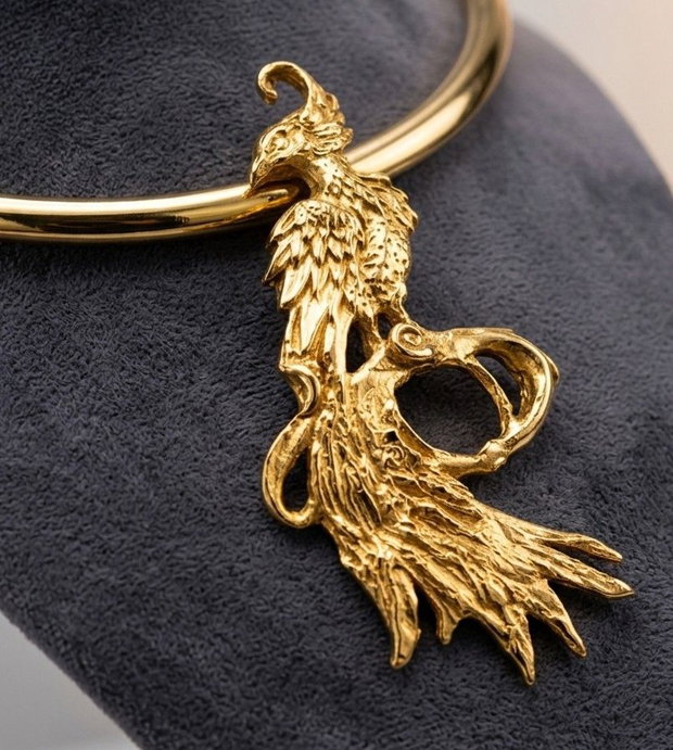 Pandantiv unicat, pasăre Phoenix modelata din bronz auriu