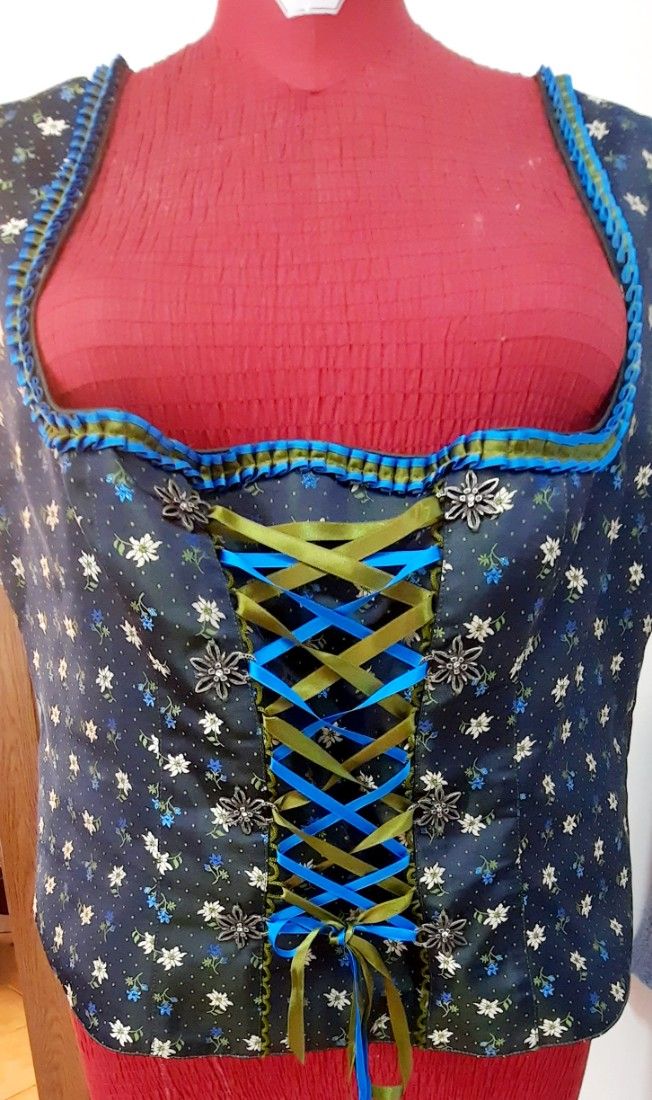 Corset tradițional german