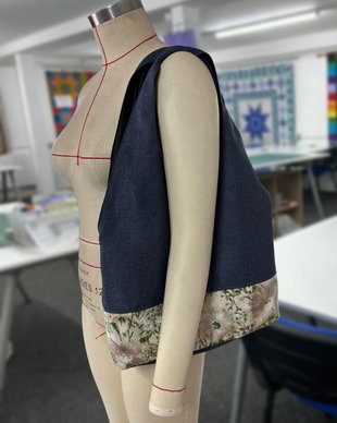 Geantă tote handmade bleumarin cu bordură florală, căptușită, 30-40 cm