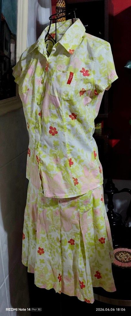 Costum vara mărime M