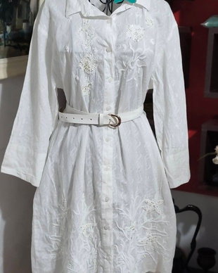 Rochie panza topita accesorizata