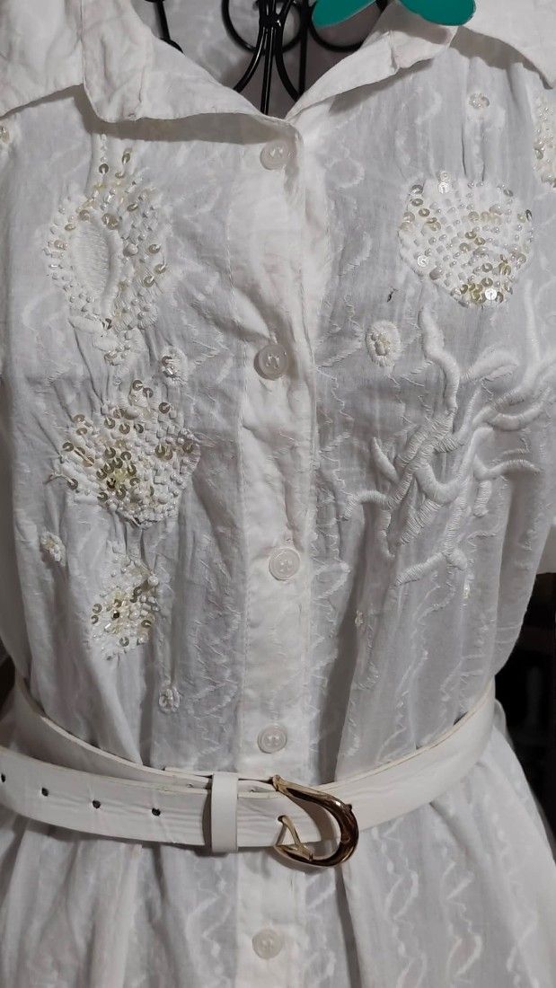 Rochie panza topita accesorizata