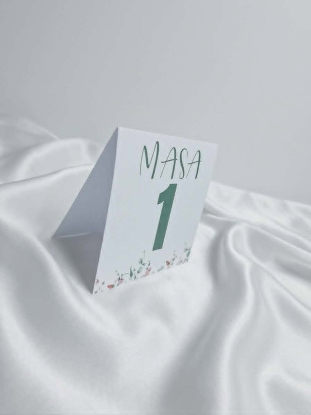 Numere de masă personalizat - Design rafinat pentru organizarea evenimentului tău