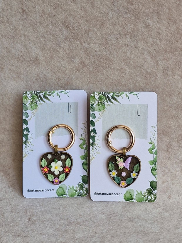 Breloc floral