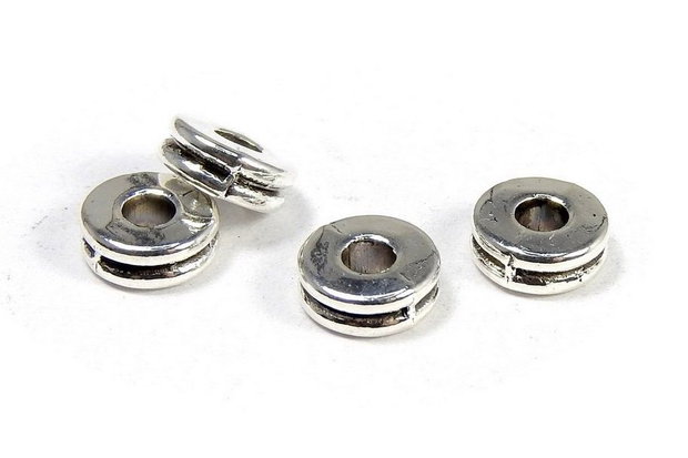 Distantier metalic, argintiu antichizat, 5x4 mm