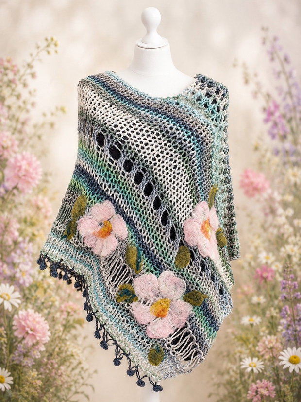 Poncho cu flori impaslite
