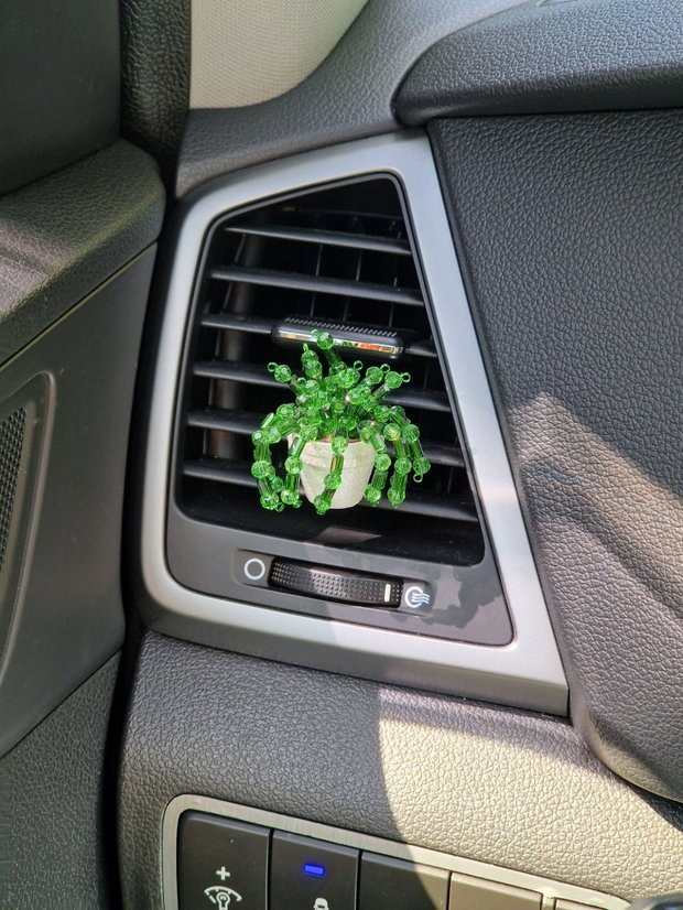 Plante decorative din mărgele