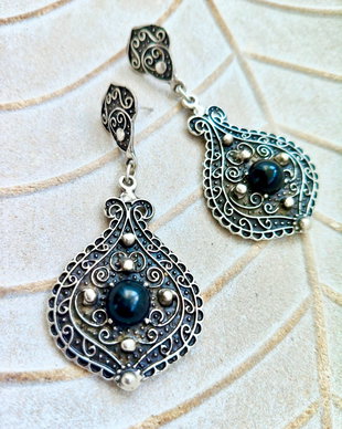 Cercei Boho Zamac argintat & onix negru