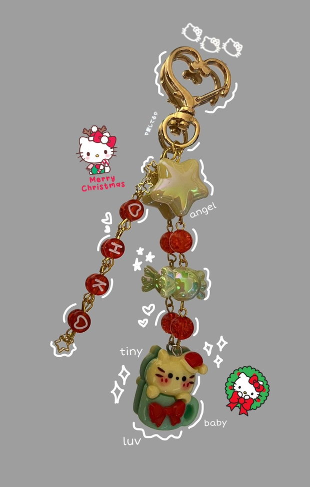 Breloc handmade Christmas Hello Kitty