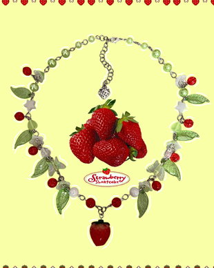 Colier handmade Strawberry Shortcake