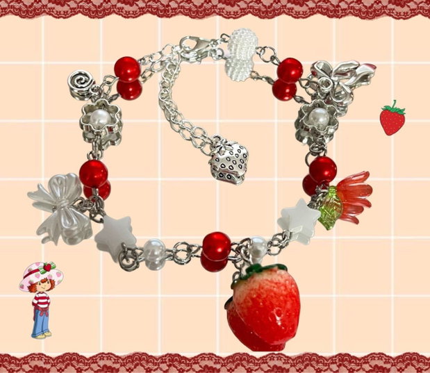 Bratara handmade Strawberry Shortcake